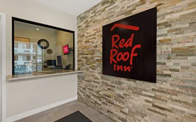 Photo 5 - Red Roof Inn Los Angeles - Wilmington, CA