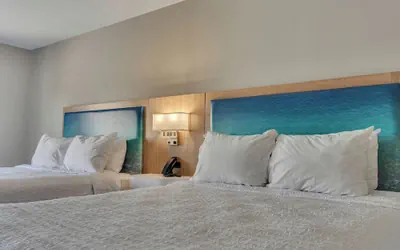 Photo 3 - Holiday Inn Express & Sui Destin-miramar Beach