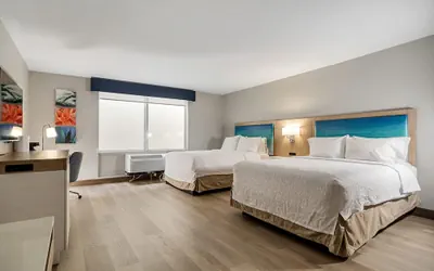 Photo 5 - Holiday Inn Express & Sui Destin-miramar Beach