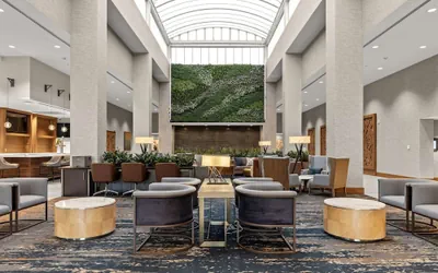 Photo 3 - Embassy Suites by Hilton Irving Las Colinas