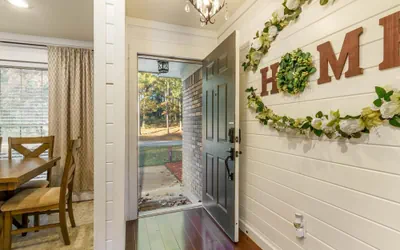 Photo 5 - Gorgeous Alabama Home 4 Miles to Stadium Sleeps 8