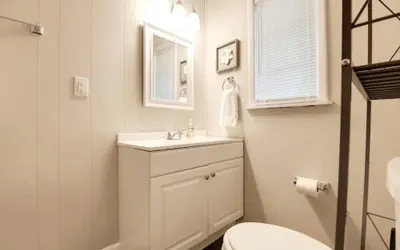 Photo 5 - Comfy Convenient Home 4bdrm Wifi Long Stays