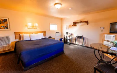 Photo 5 - Woodland Motel