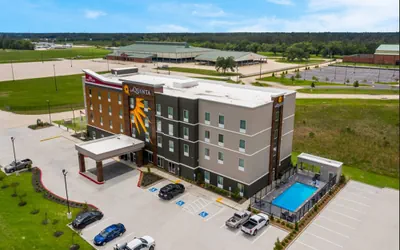 Photo 2 - Hawthorn Extended Stay by Wyndham Sulphur (Lake Charles)