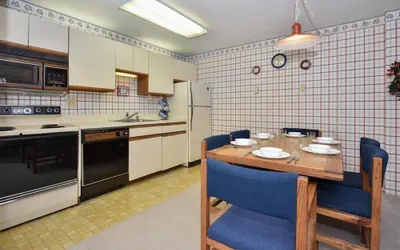 Photo 4 - Seven Springs 1 BR Deluxe Condo, Mountain Views! by RedAwning