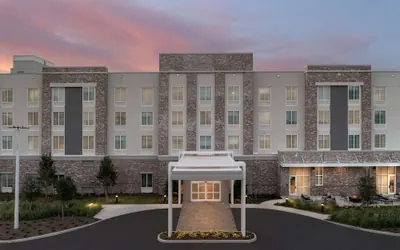 Photo 2 - Hilton Garden Inn Pensacola Downtown