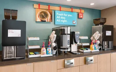Photo 5 - avid hotel Brooklyn Dyker Heights by IHG