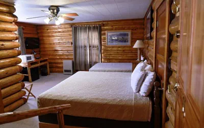 Photo 3 - Twin Pines Lodge & Cabins