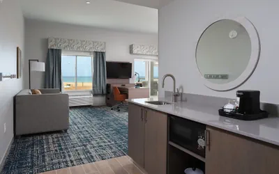 Photo 5 - Hampton Inn & Suites Manistee Waterfront