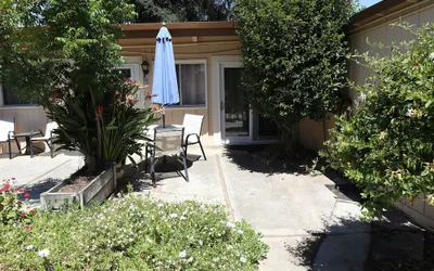 Photo 5 - Little European Lodge