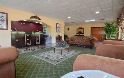 Photo 2 - Countryside Inn & Suites