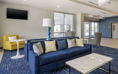 Photo 5 - Comfort Inn & Suites New Port Richey Downtown District