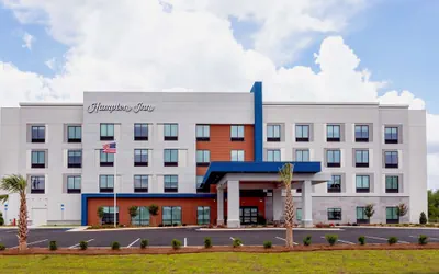 Photo 2 - Hampton Inn Marianna I-10