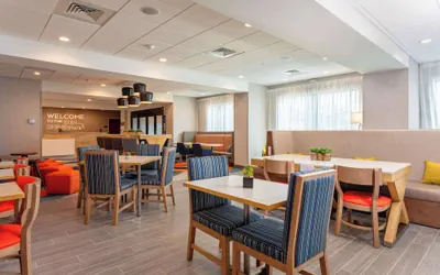 Photo 3 - Hampton Inn Marianna I-10