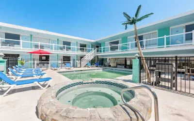 Photo 2 - Mango Motel