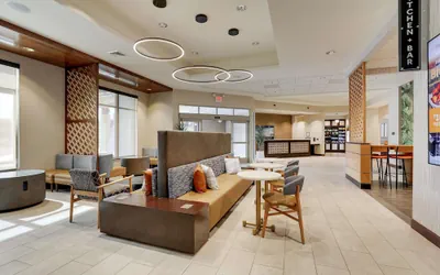 Photo 5 - Drury Plaza Hotel Tallahassee