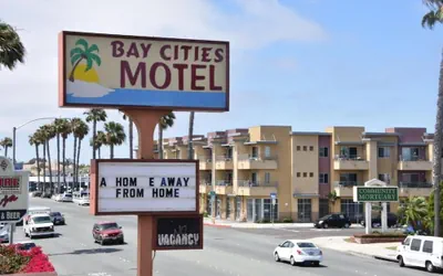 Photo 2 - Baycities Motel