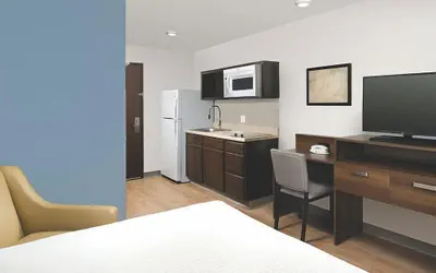Photo 4 - Woodspring Suites Rochester Greece