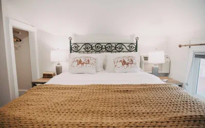 Photo 4 - Goldsmith's Riverfront Inn
