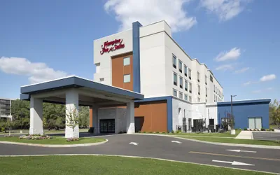 Photo 2 - Hampton Inn & Suites Somerset