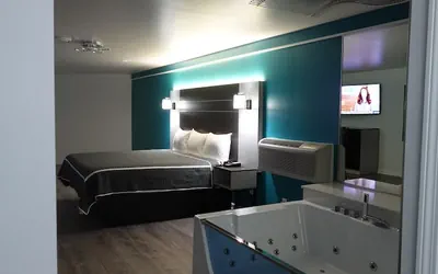 Photo 3 - Blue Beach Motel