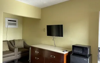 Photo 5 - Rancho Motel