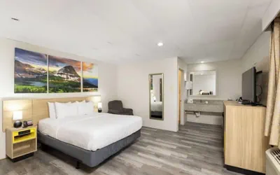Photo 2 - Days Inn by Wyndham Wheatland