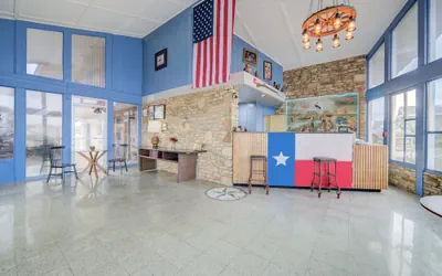Photo 5 - Cannon Inn By Capital O Gonzales Tx