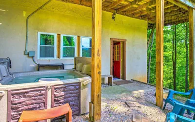 Photo 4 - A Beautiful View Cabin: Game Room & Hot Tub