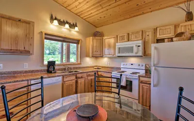 Photo 4 - 5-acre Moab Studio W/bbq & Stunning Mtn Views