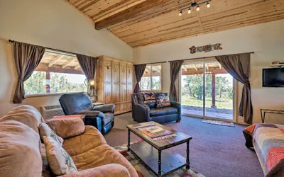 Photo 3 - 5-acre Moab Studio W/bbq & Stunning Mtn Views