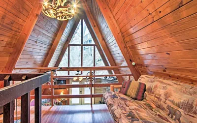 Photo 5 - A-frame Gatlinburg Cabin w/ Deck & Private Hot Tub