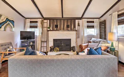 Photo 3 - Calming Shenandoah Valley Cabin w/ Hot Tub!