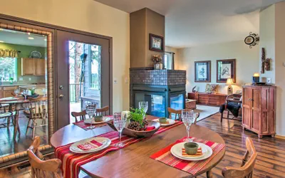 Photo 3 - Stunning Townhome Near Upper Klamath Lake!