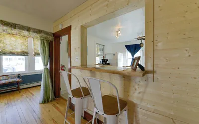Photo 2 - Wildwood Apartment - Porch & Enclosed Sunroom!