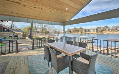 Photo 3 - Waterfront Getaway w/ Dock on Lake Hamilton!