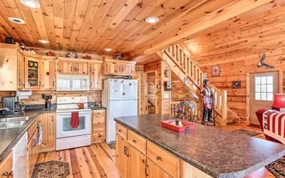 Photo 2 - Wheelchair-accessible Murphy Cabin w/ Fire Pit!