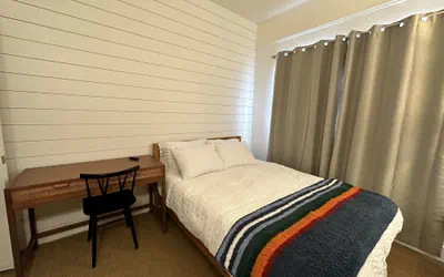 Photo 2 - Sierra Motor Lodge