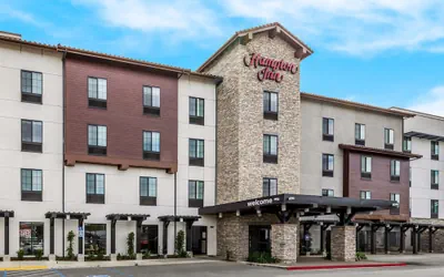 Photo 2 - Hampton Inn Concord