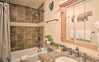 Photo 2 - Ski-in/ski-out Condo on Copper Mountain!