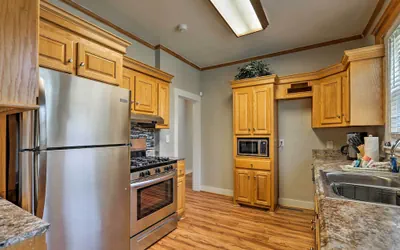 Photo 2 - Spacious Mount Pleasant Home: 5 Mi to Beach