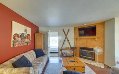 Photo 3 - Cozy Angel Fire Retreat < 1 Mi to Ski Resort!