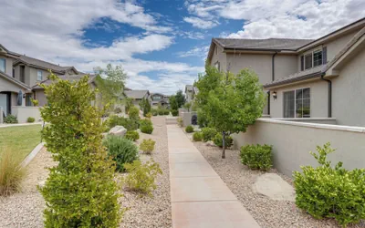 Photo 5 - Washington Townhome w/ Views & Pool Access!