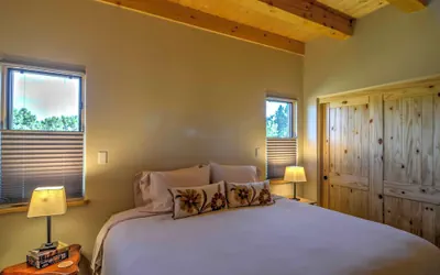 Photo 4 - Hidden Santa Fe Gem - Nestled in Tesuque Hills!