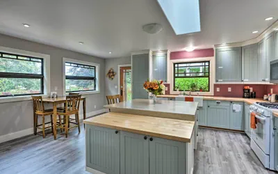 Photo 5 - Quiet & Cozy Eureka Home Near Sequoia Park & Zoo!