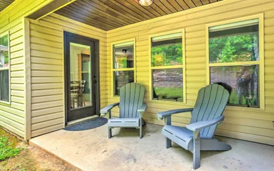 Photo 3 - Family Friendly Calera Getaway w/ Game Room!