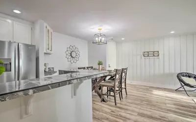 Photo 2 - Heavenly Oceanfront Condo w/ Amenities Galore