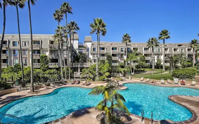 Photo 4 - Heavenly Oceanfront Condo w/ Amenities Galore