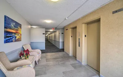 Photo 5 - Oceanfront View Getaway: 800 Feet From Beach!
