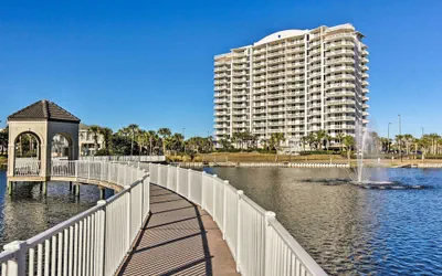Photo 4 - Destin Condo w/ Views, Heated Pool, & Beach Access